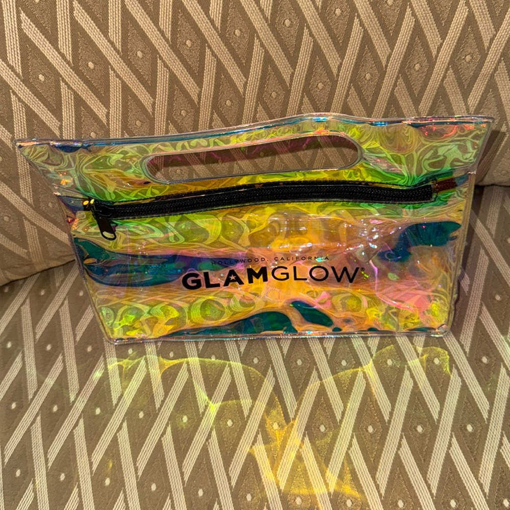 Glam glow cosmetic case (new)
